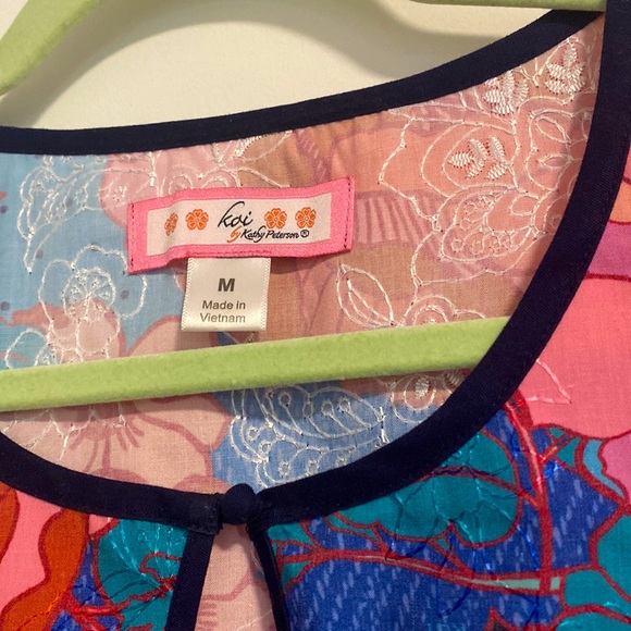 Scrub top size M - Picture 2 of 2